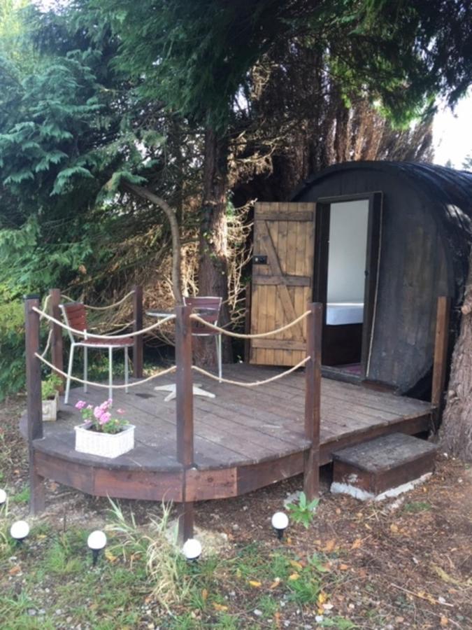Charming 2-Bed Cabin In Domfront-En-Poiraie Perrou Экстерьер фото