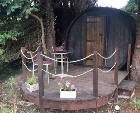 Charming 2-Bed Cabin In Domfront-En-Poiraie Perrou Экстерьер фото